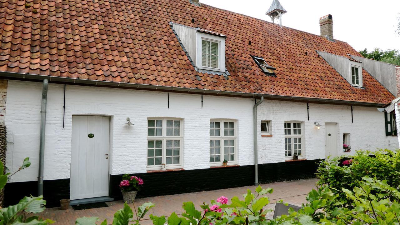 B&B De Swaenhoeck Damme Exterior photo