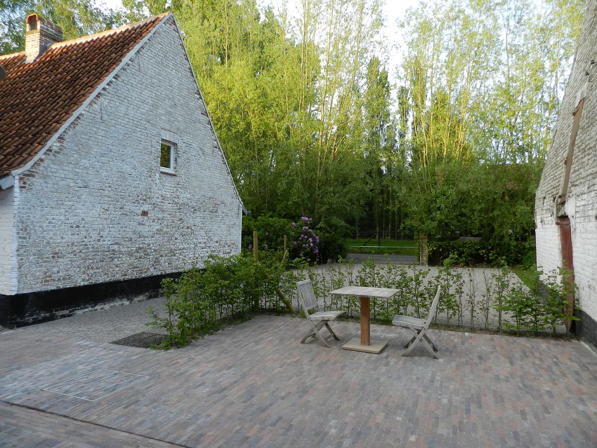 B&B De Swaenhoeck Damme Exterior photo